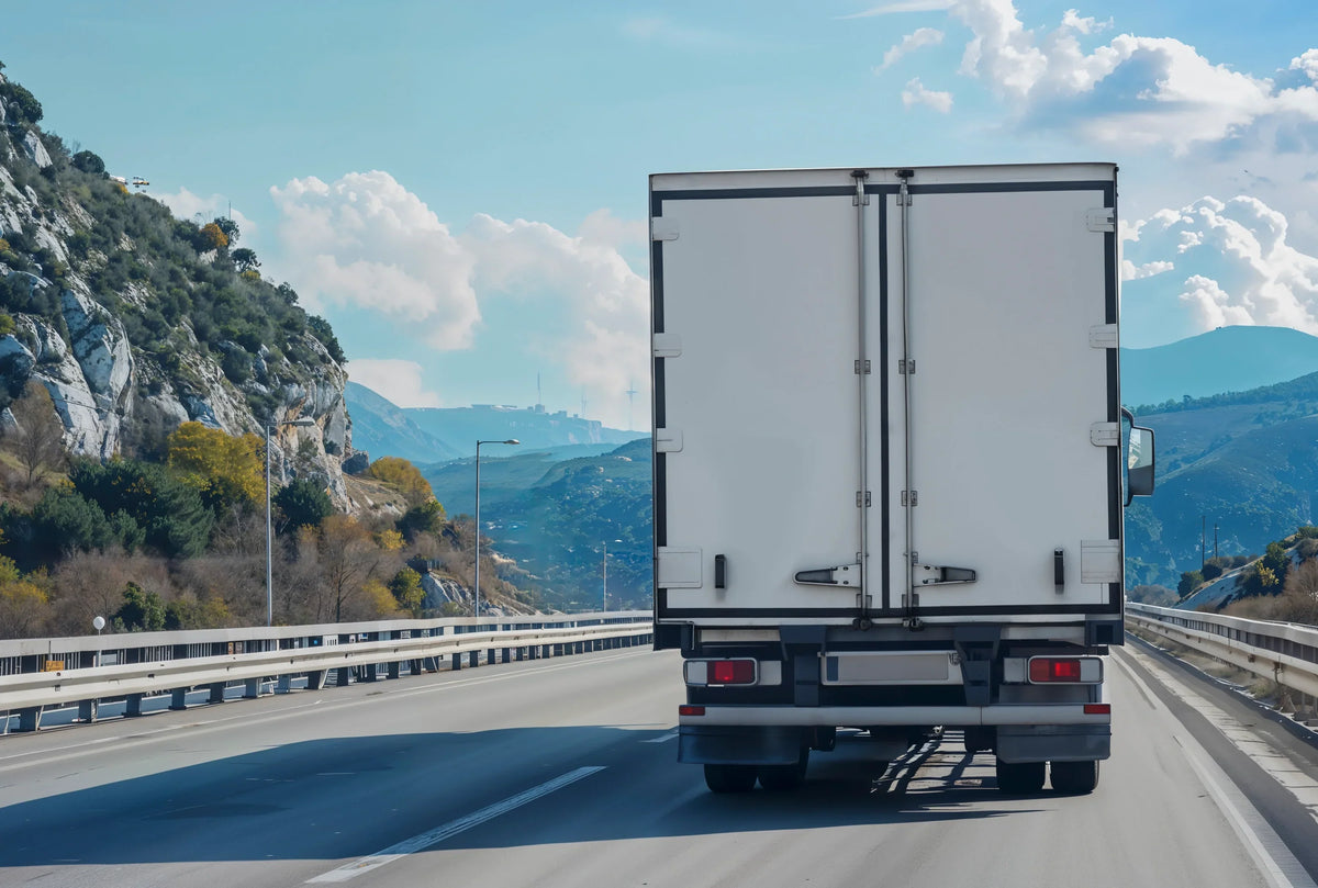 ¿Cuáles son las partes traseras de un camión y su función?
