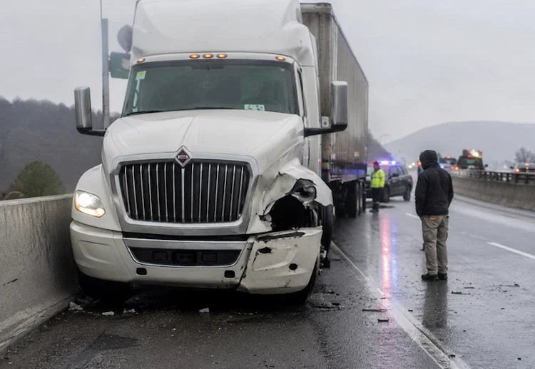 Accidentes de camiones: por qué ocurren y cómo prevenirlos